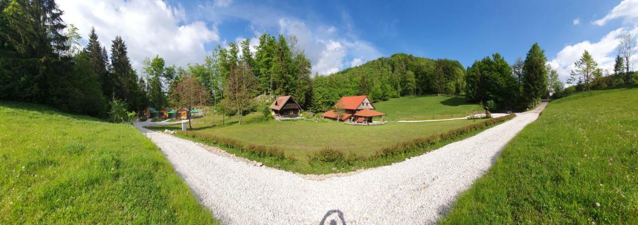 Hotel Estate Marjetin Dom Idrija Exterior foto