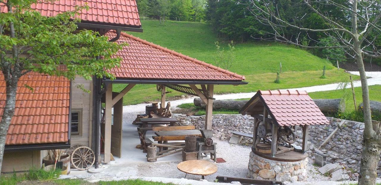 Hotel Estate Marjetin Dom Idrija Exterior foto